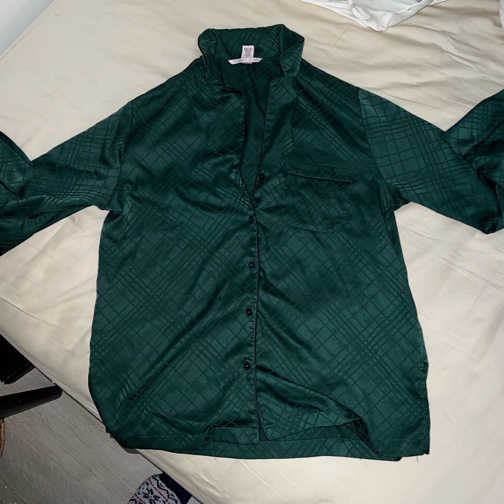 Victoria’s Secret Green Matching Satin Pajama Set Long Sleeve Button Up US XS